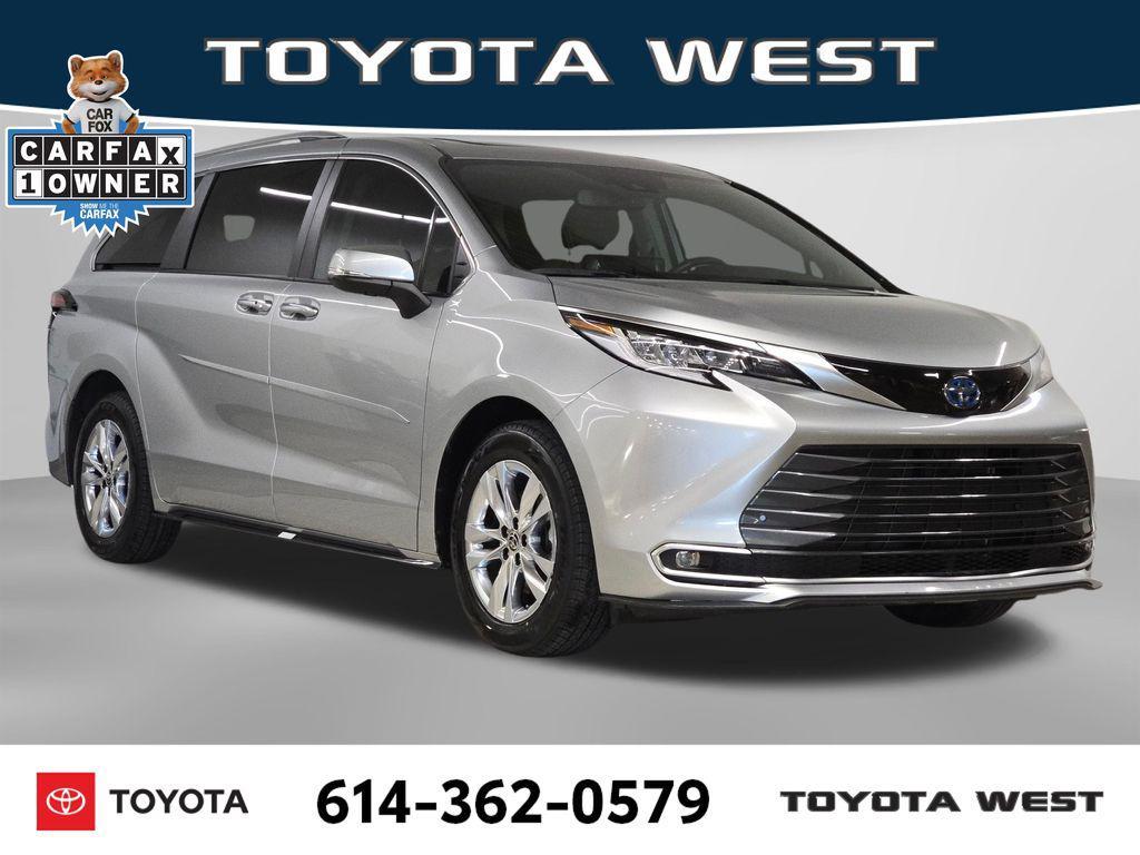 used 2024 Toyota Sienna car, priced at $39,994