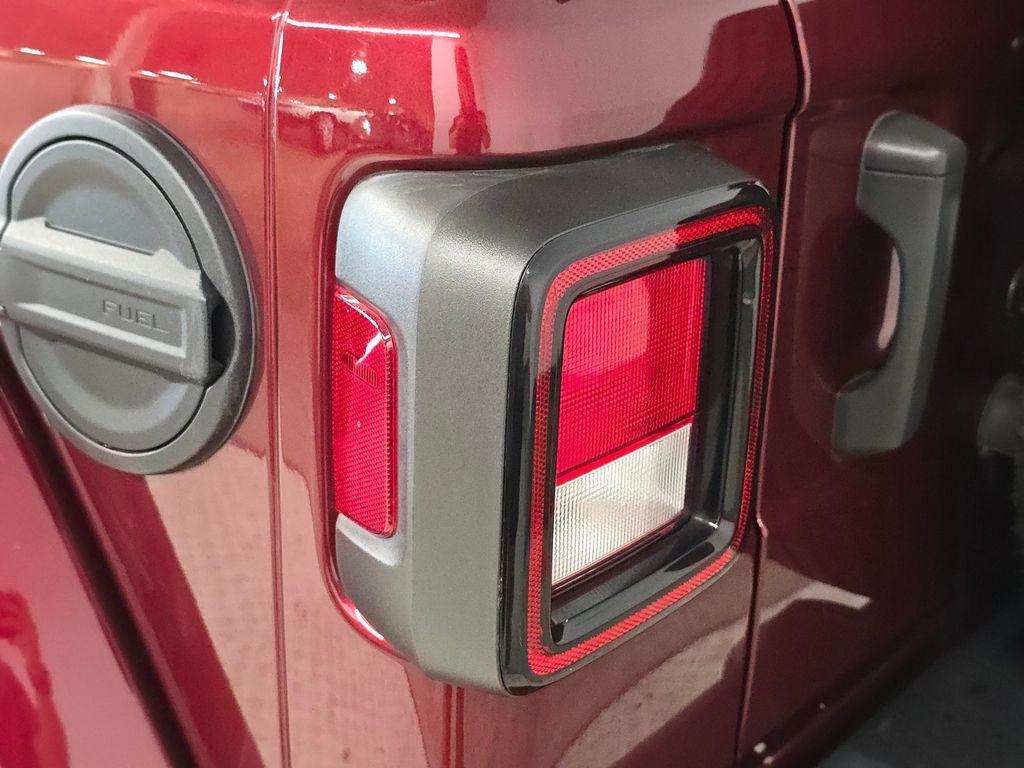 used 2021 Jeep Wrangler Unlimited car, priced at $31,439