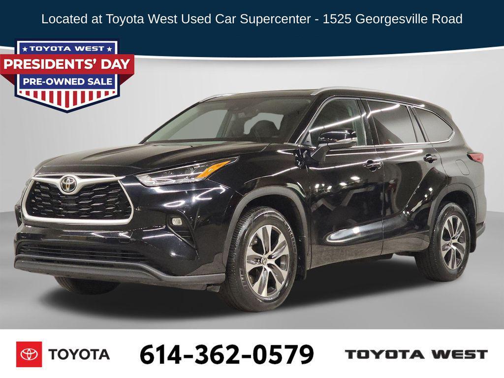 used 2022 Toyota Highlander car, priced at $29,602