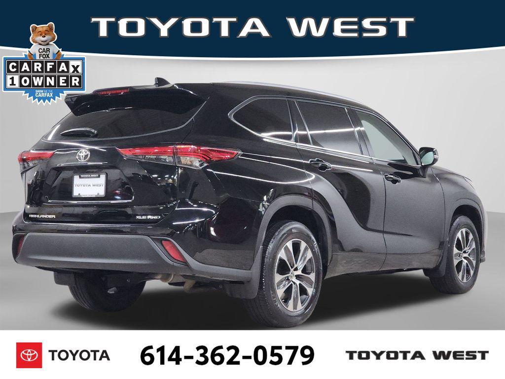 used 2022 Toyota Highlander car, priced at $29,602