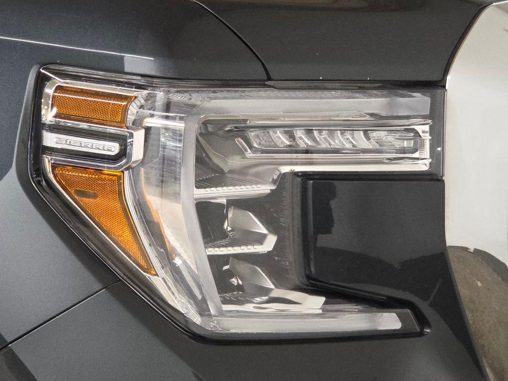 used 2021 GMC Sierra 1500 car, priced at $38,939