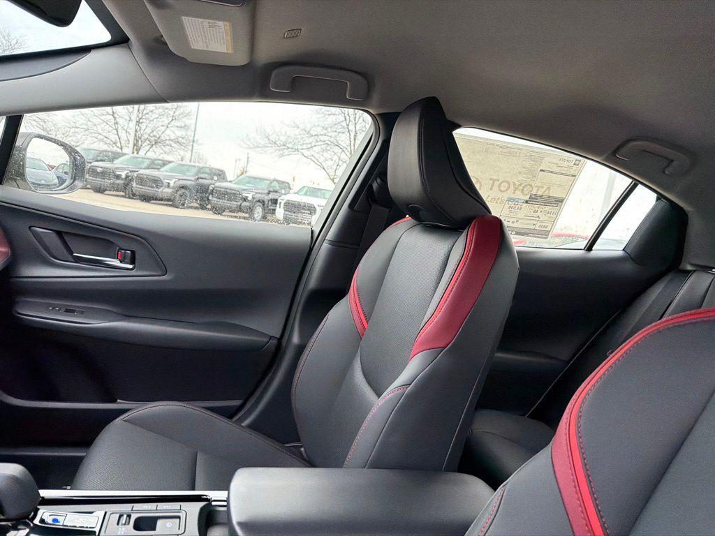 new 2026 Toyota Prius Plug-In Hybrid car, priced at $39,918