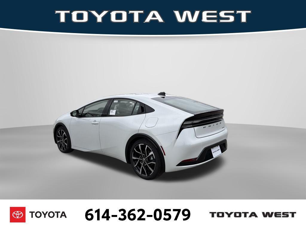 new 2026 Toyota Prius Plug-In Hybrid car, priced at $39,918