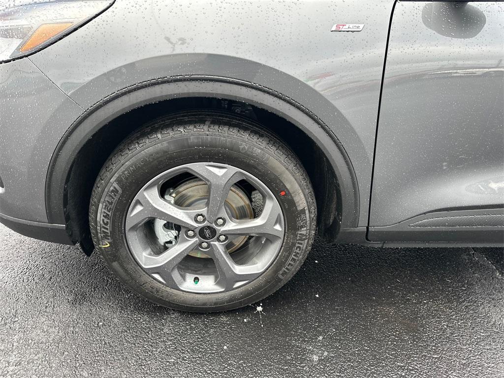 new 2026 Ford Escape car, priced at $32,030