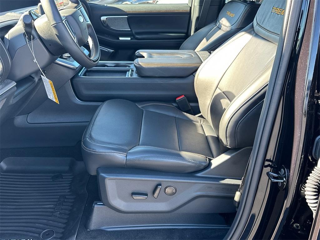 new 2025 Ford Expedition car, priced at $83,785