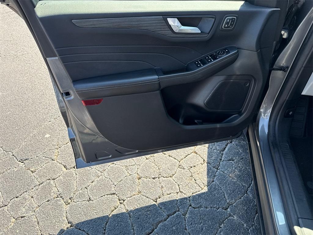 used 2023 Ford Escape car, priced at $27,388