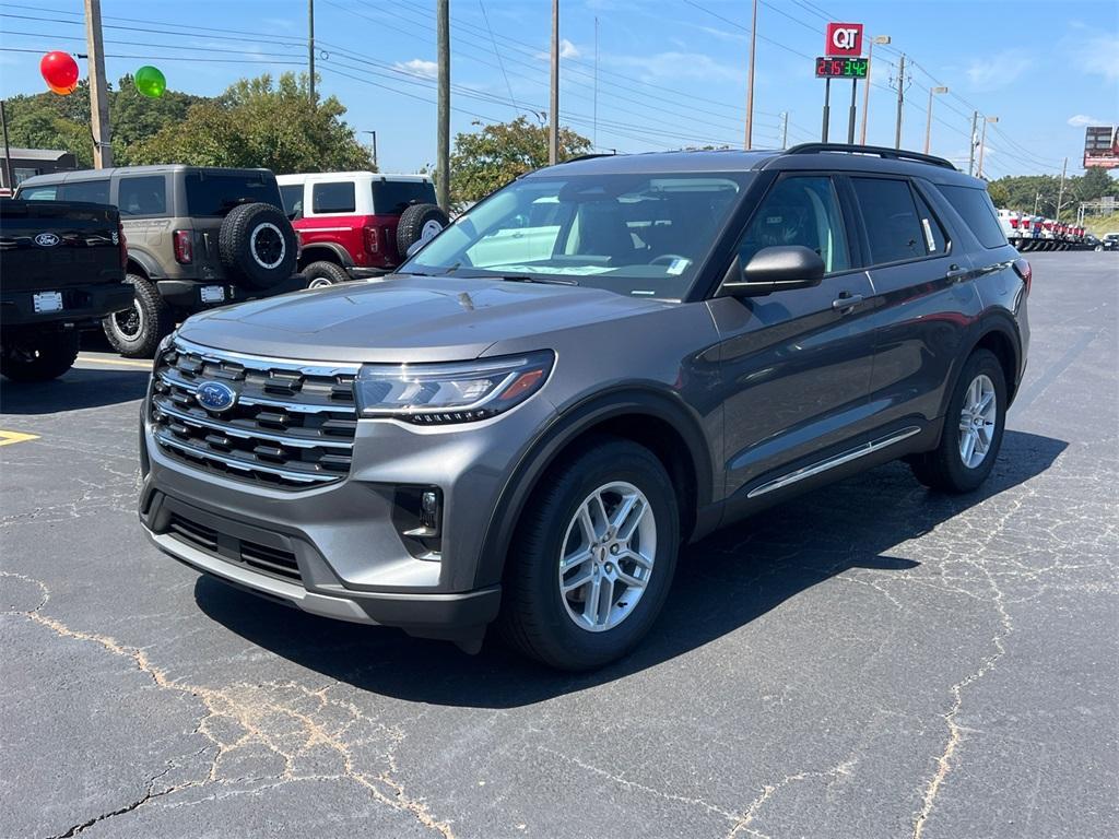 new 2025 Ford Explorer car, priced at $41,455