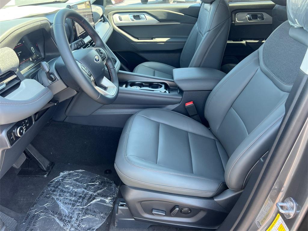 new 2025 Ford Explorer car, priced at $41,455