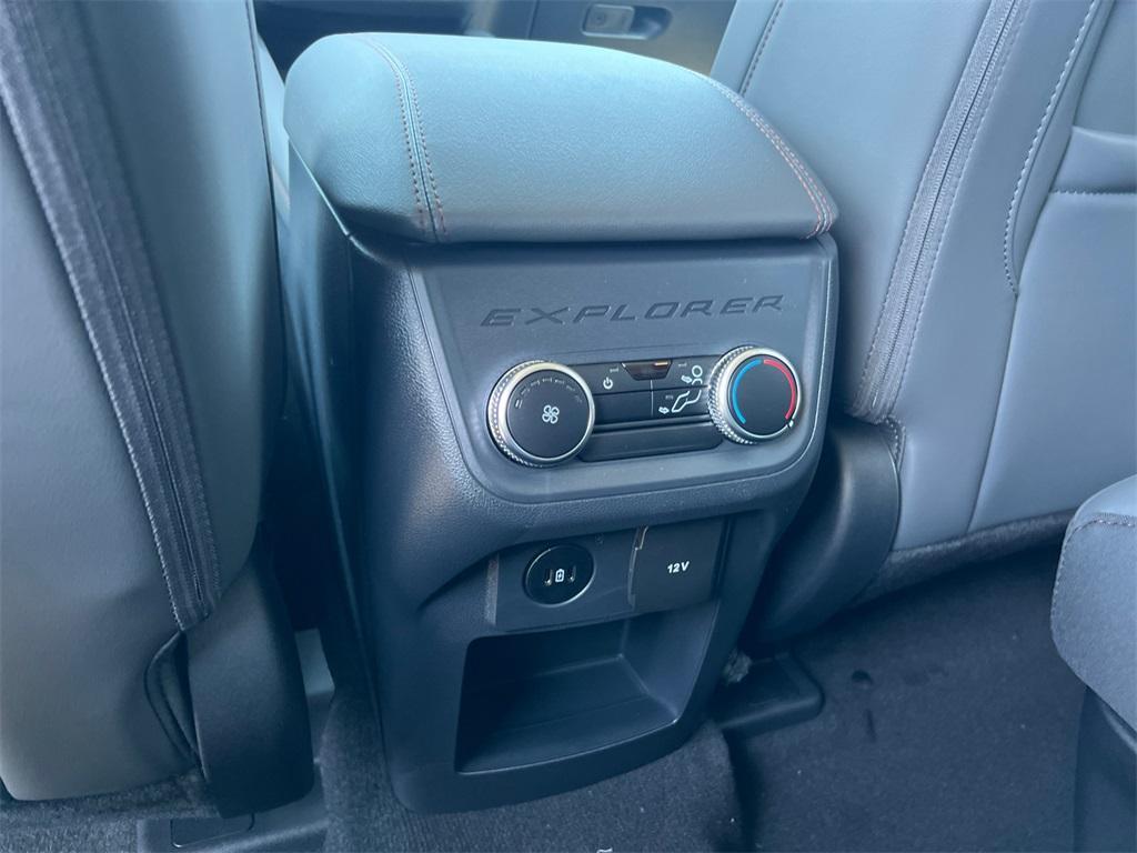 new 2025 Ford Explorer car, priced at $41,455