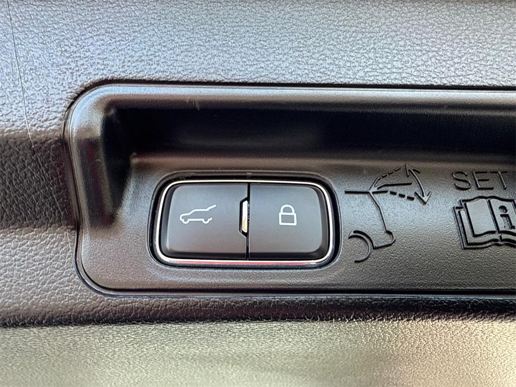 new 2024 Ford Explorer car, priced at $51,500