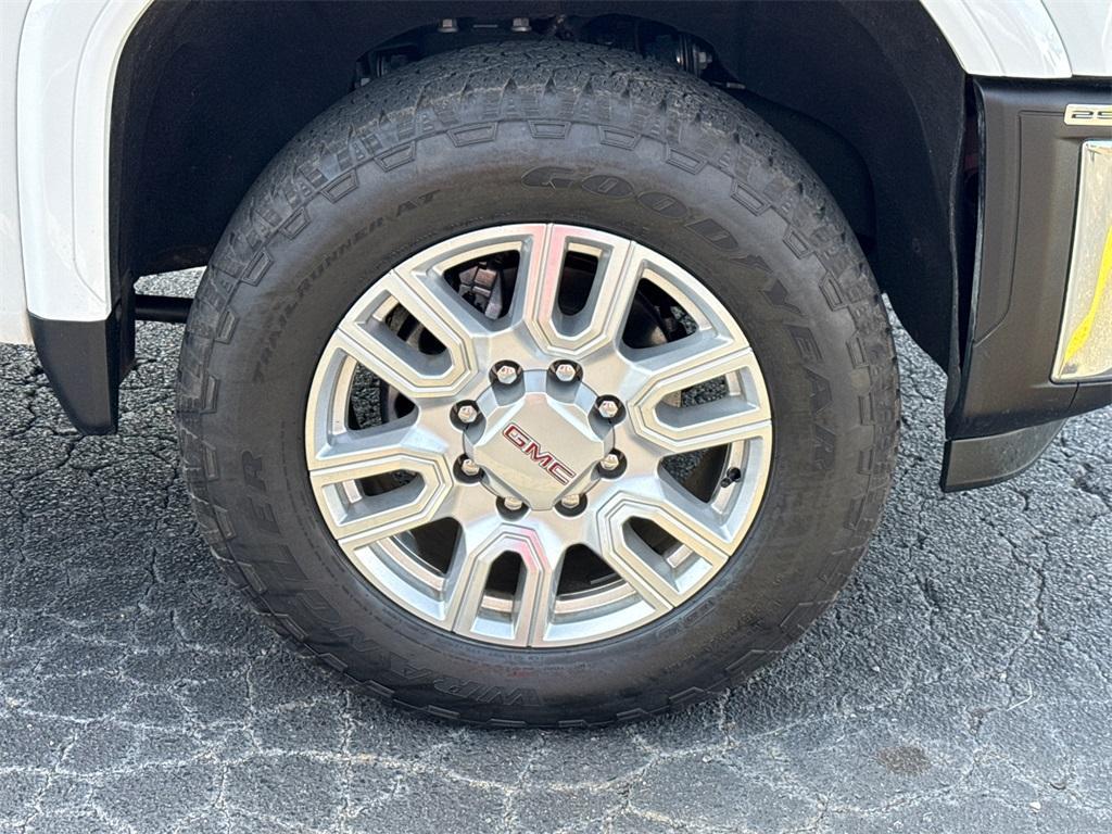 used 2024 GMC Sierra 2500 car, priced at $63,887