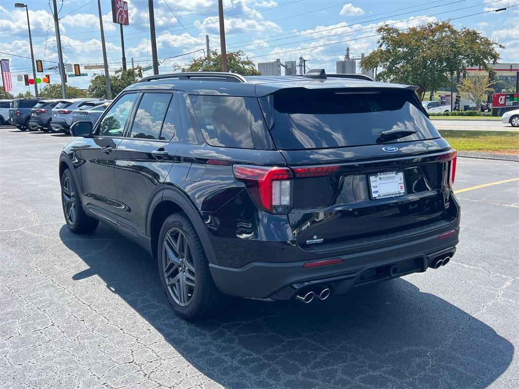 new 2025 Ford Explorer car, priced at $54,058