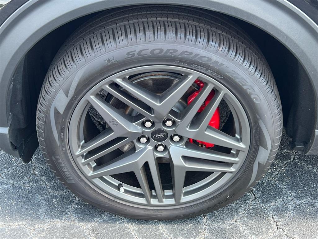 new 2025 Ford Explorer car, priced at $54,058