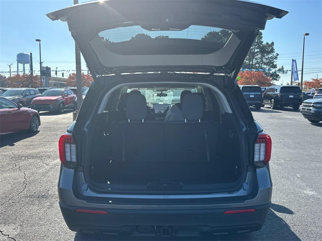 new 2026 Ford Explorer car, priced at $41,685