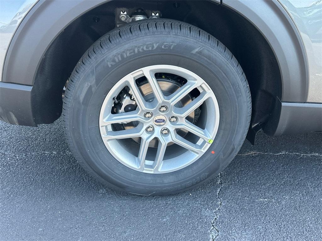 new 2026 Ford Explorer car, priced at $41,685