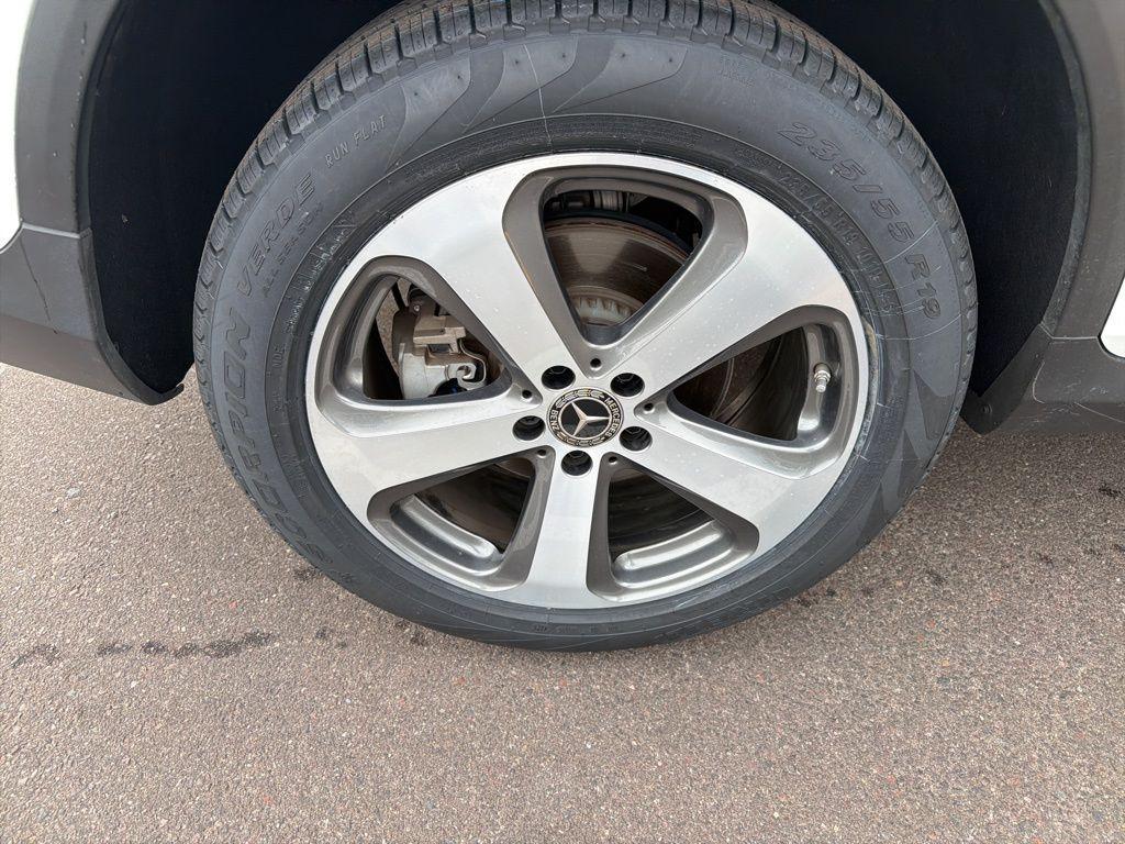 used 2020 Mercedes-Benz GLC 300 car, priced at $25,401