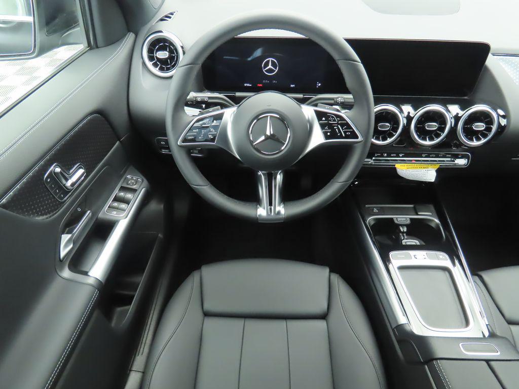 used 2025 Mercedes-Benz GLA 250 car, priced at $34,081