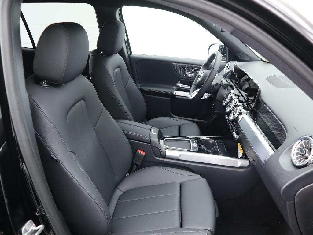 used 2025 Mercedes-Benz GLB 250 car, priced at $36,033