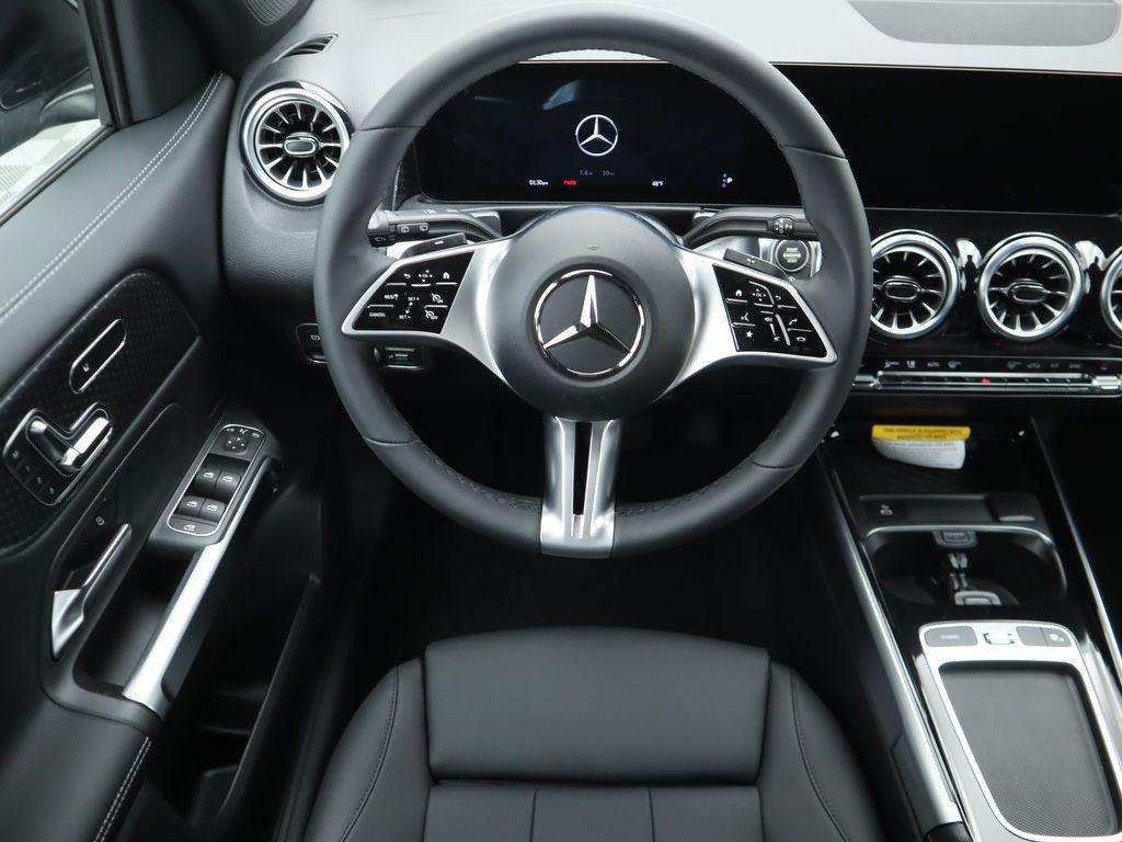 used 2025 Mercedes-Benz GLB 250 car, priced at $36,033