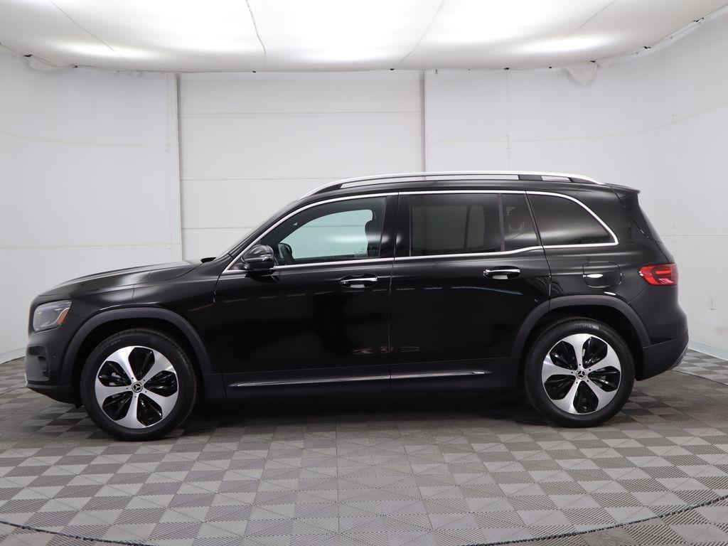 used 2025 Mercedes-Benz GLB 250 car, priced at $36,033