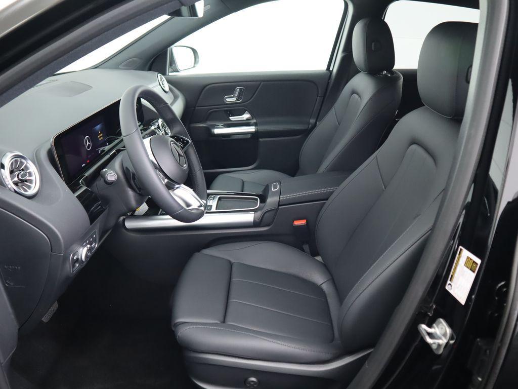 used 2025 Mercedes-Benz GLA 250 car, priced at $33,151