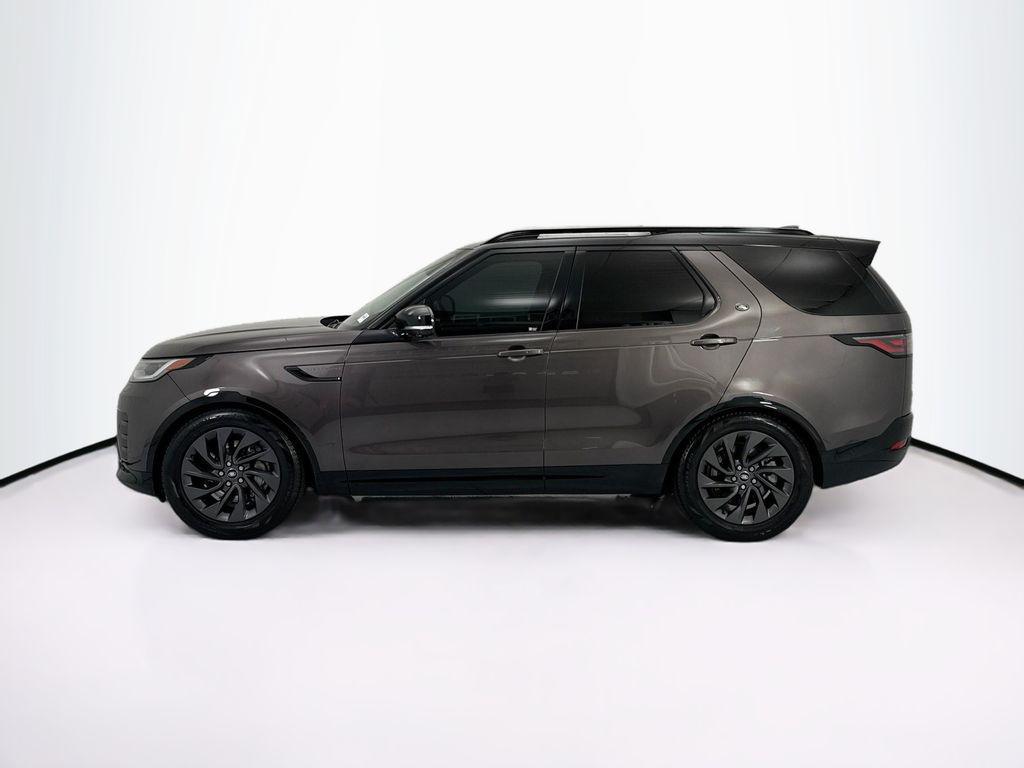used 2024 Land Rover Discovery car, priced at $49,349