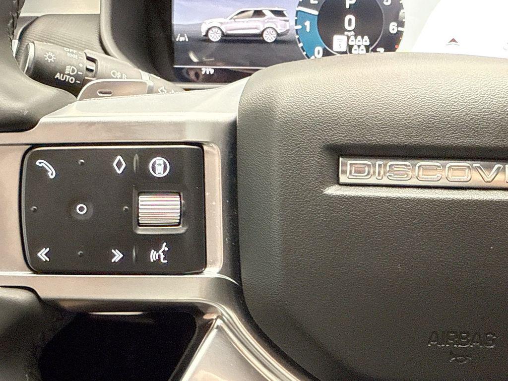 used 2024 Land Rover Discovery car, priced at $49,349