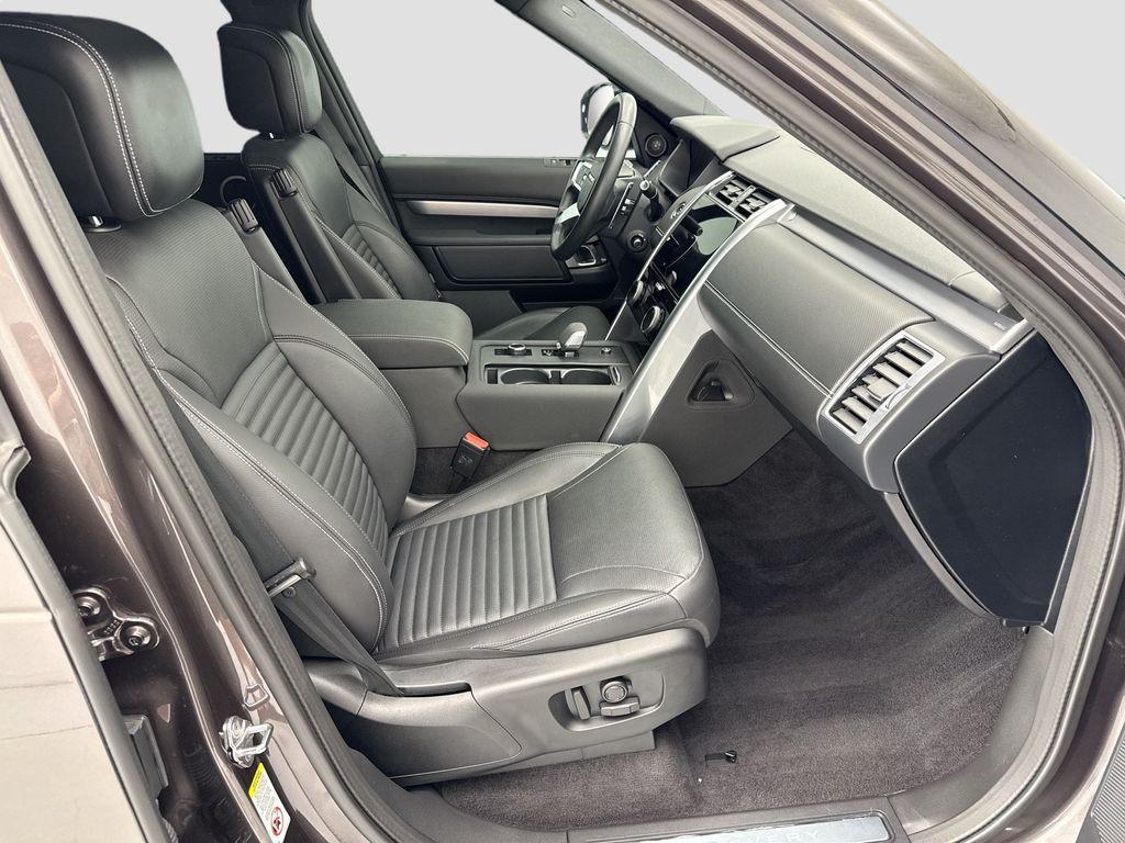 used 2024 Land Rover Discovery car, priced at $49,349
