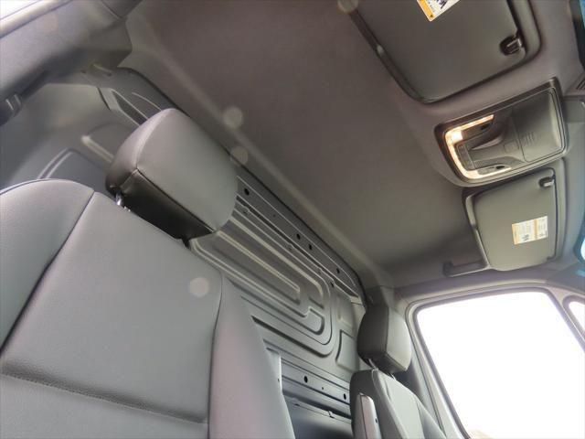 new 2025 Mercedes-Benz Sprinter 2500 car, priced at $59,098