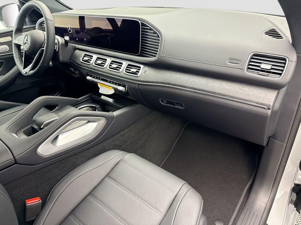 new 2026 Mercedes-Benz GLE 450 car, priced at $92,280
