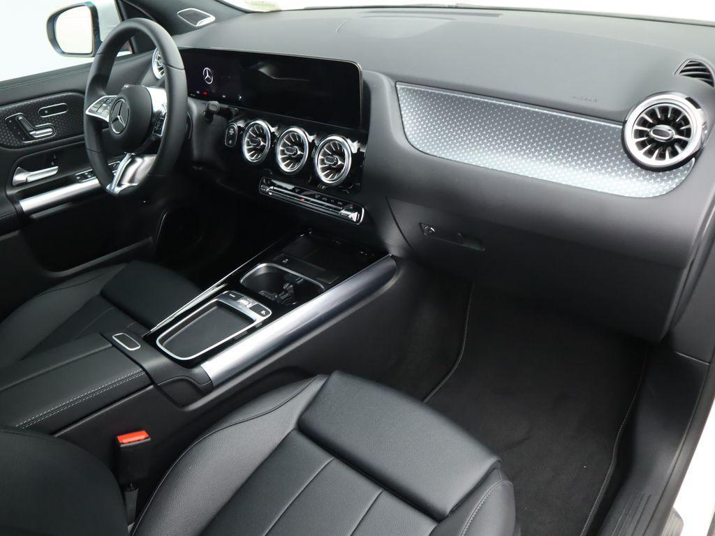 used 2025 Mercedes-Benz GLA 250 car, priced at $34,682