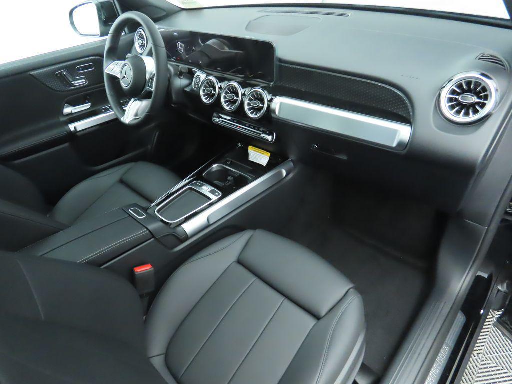 used 2025 Mercedes-Benz GLB 250 car, priced at $40,908