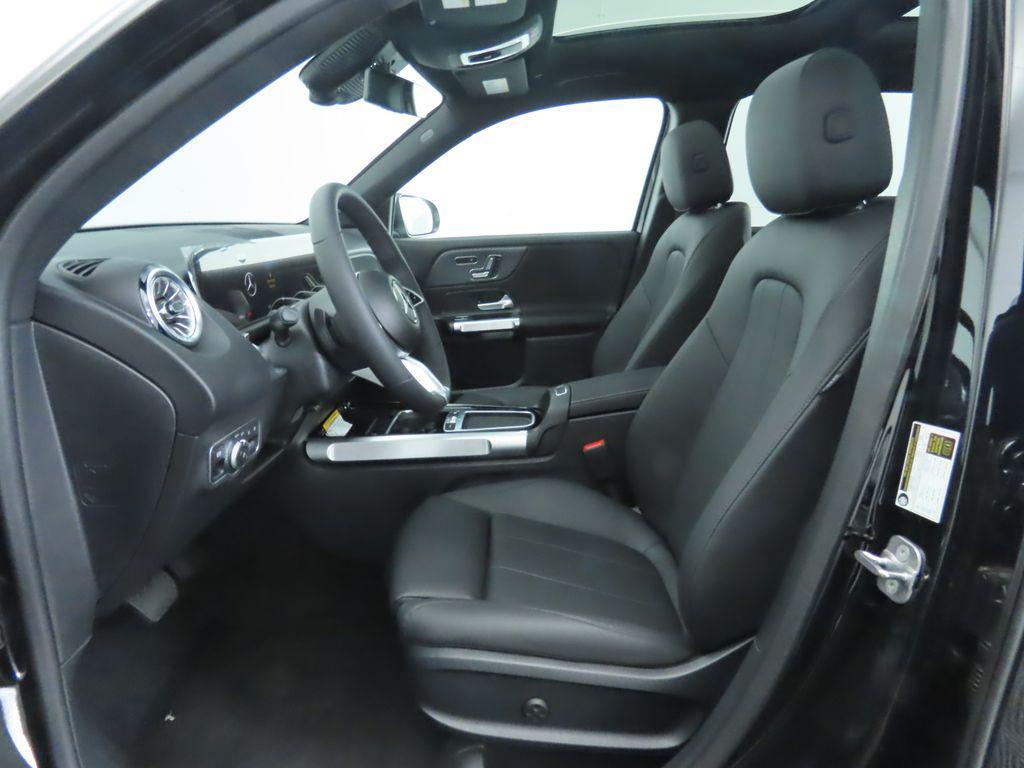 used 2025 Mercedes-Benz GLB 250 car, priced at $40,908