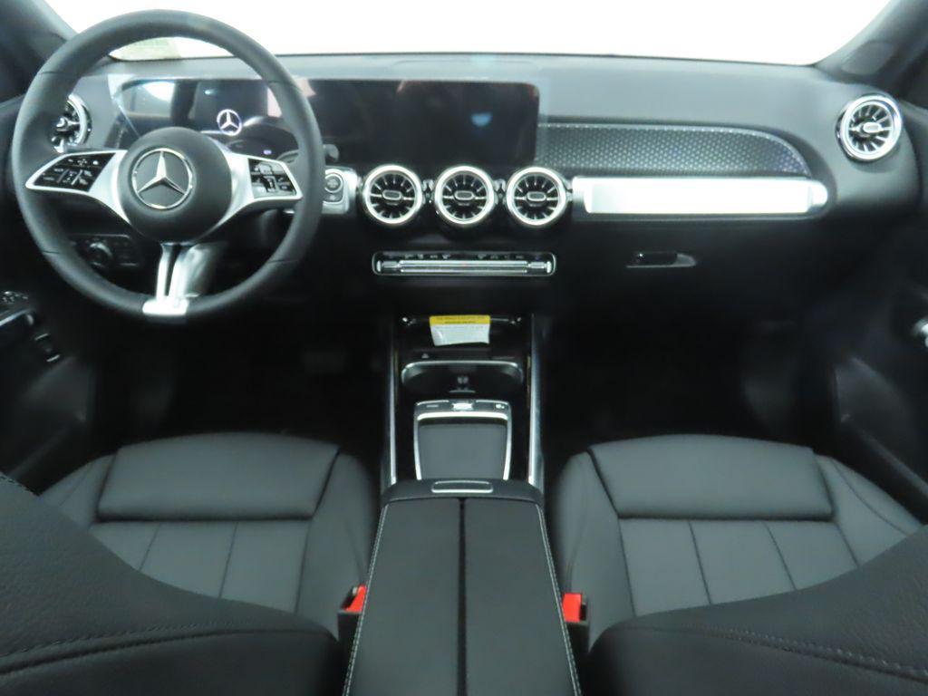 used 2025 Mercedes-Benz GLB 250 car, priced at $40,908