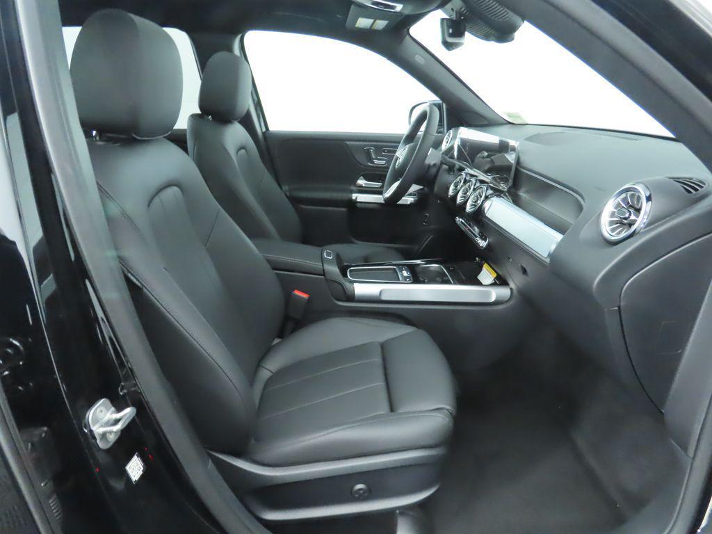 used 2025 Mercedes-Benz GLB 250 car, priced at $40,908