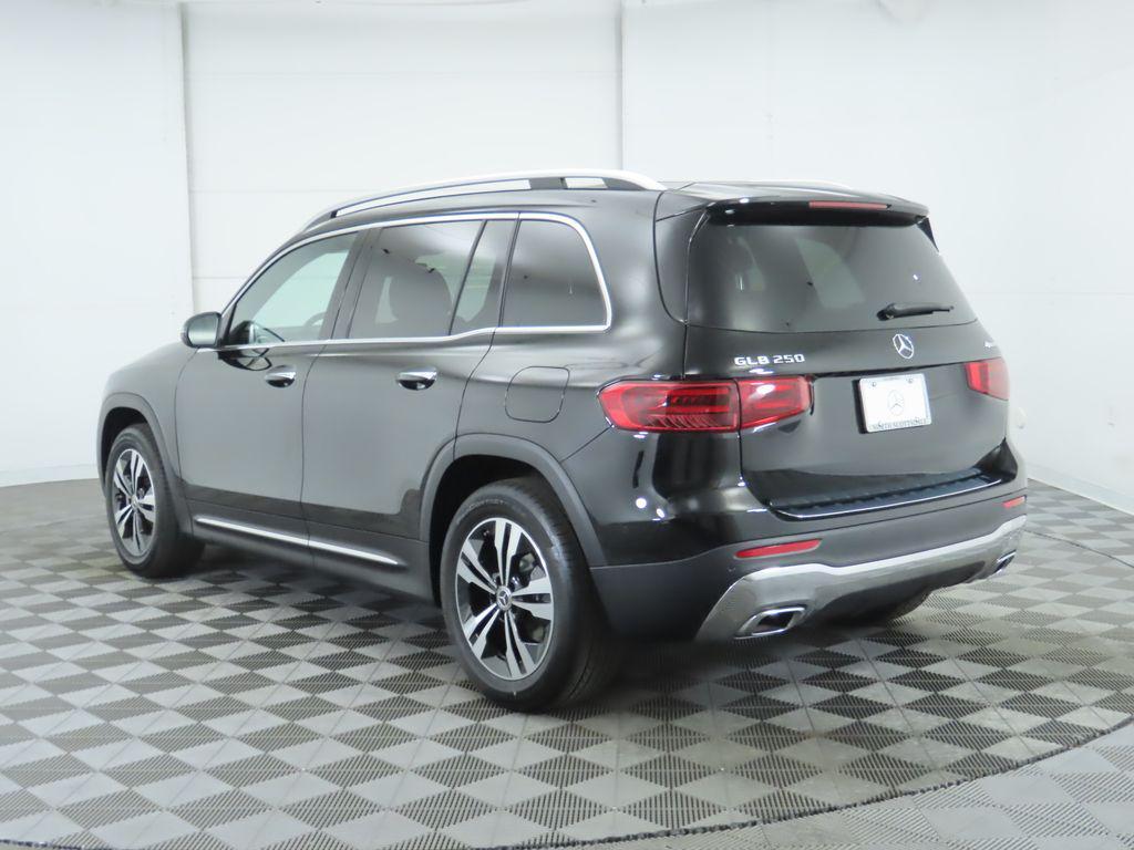 used 2025 Mercedes-Benz GLB 250 car, priced at $40,908