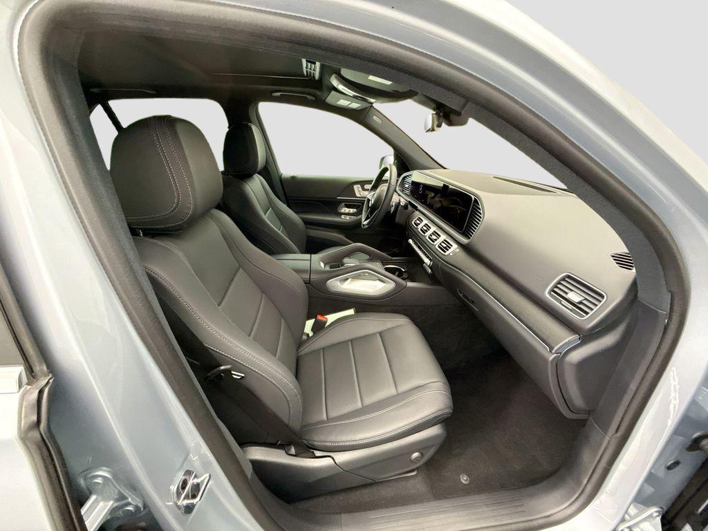 used 2025 Mercedes-Benz GLE 450 car, priced at $73,713