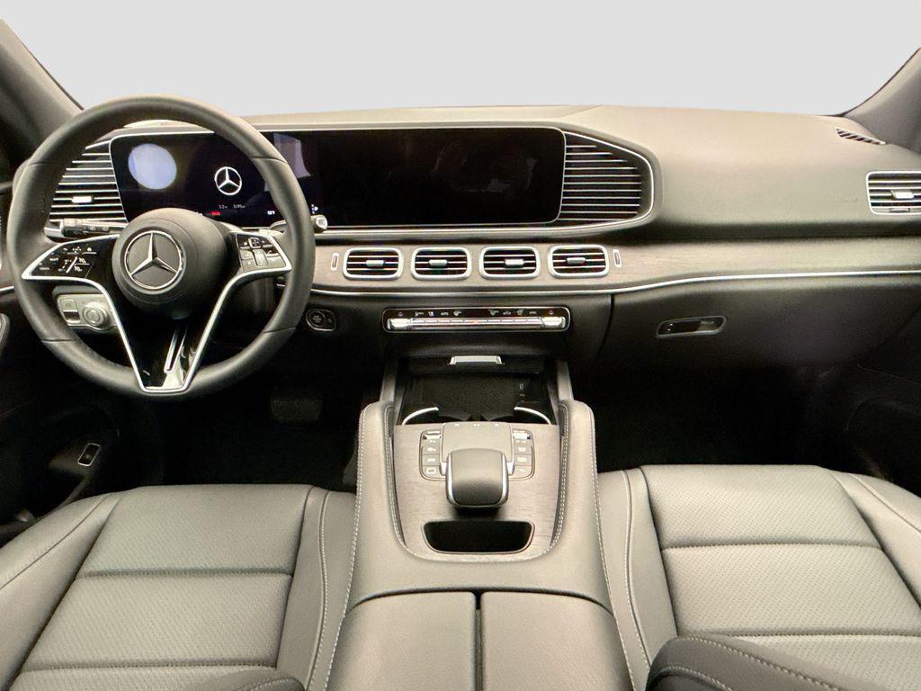 used 2025 Mercedes-Benz GLE 450 car, priced at $73,713