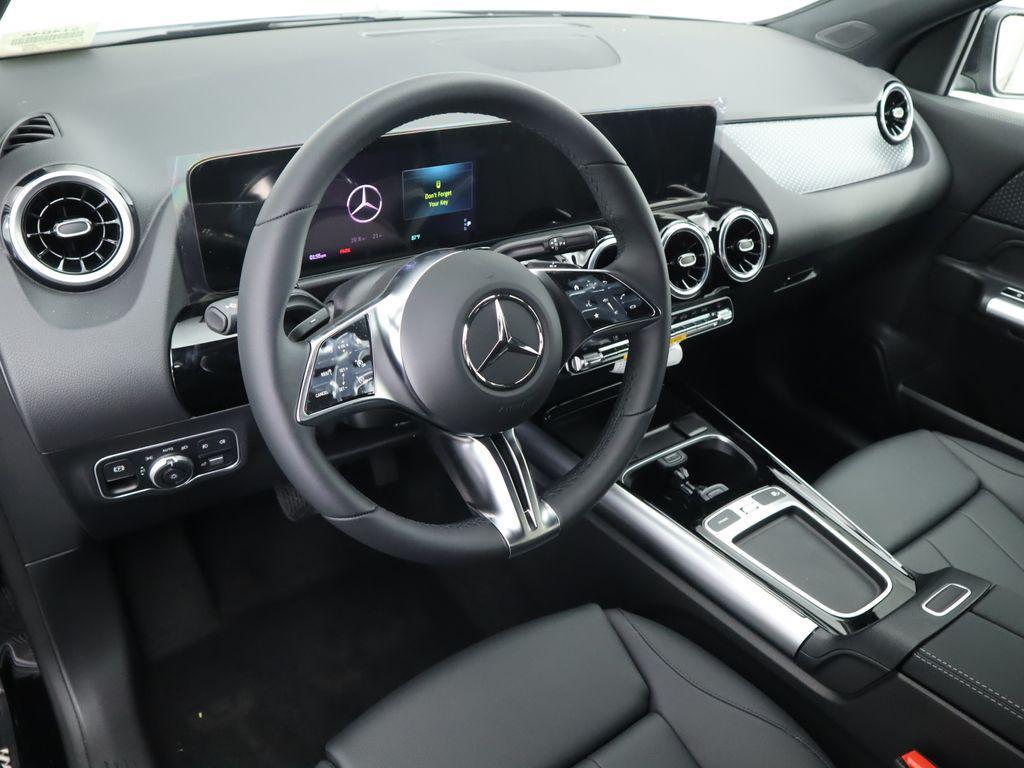 used 2025 Mercedes-Benz GLA 250 car, priced at $29,590