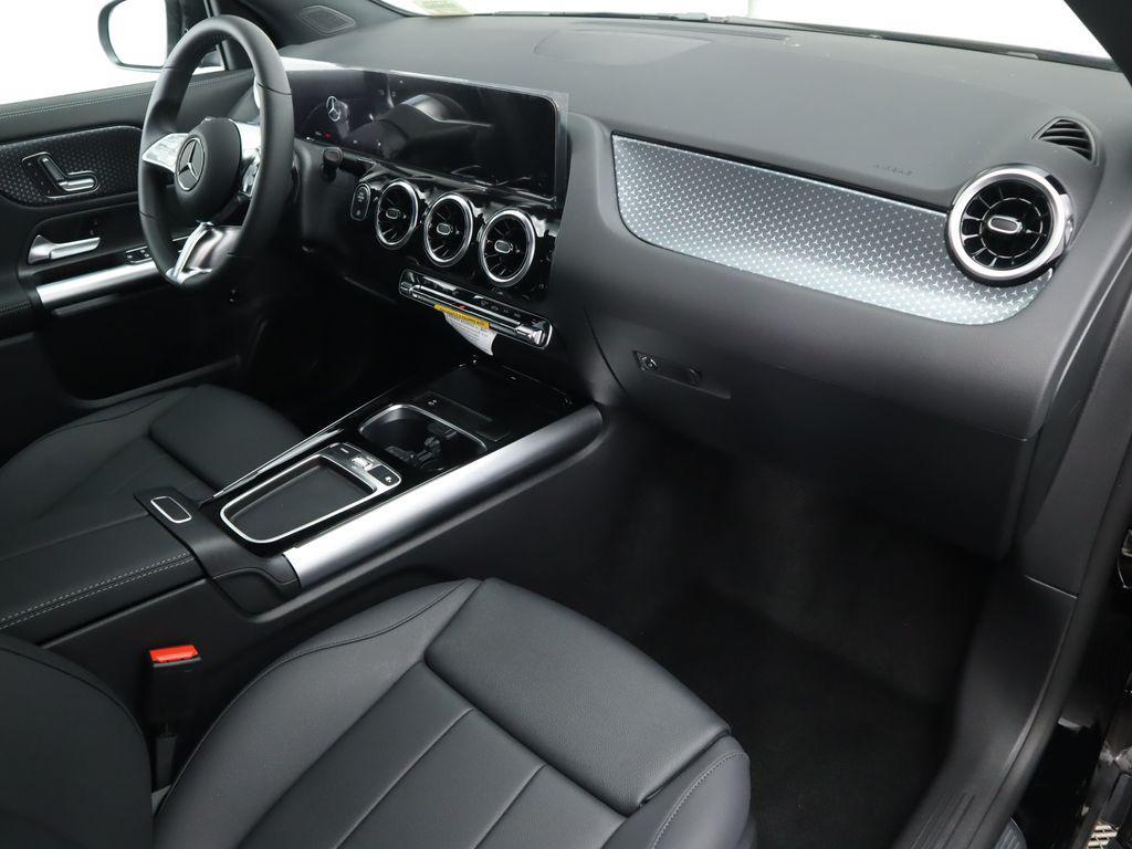 used 2025 Mercedes-Benz GLA 250 car, priced at $29,590