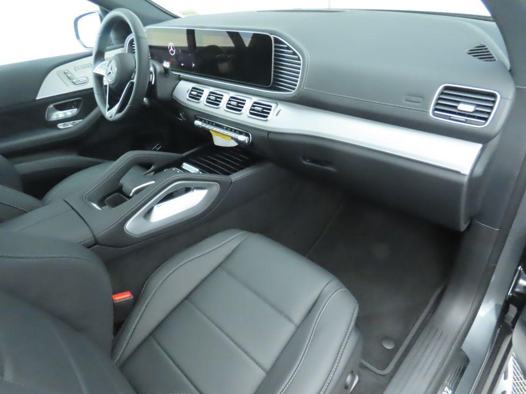 new 2026 Mercedes-Benz GLE 450 car, priced at $82,240