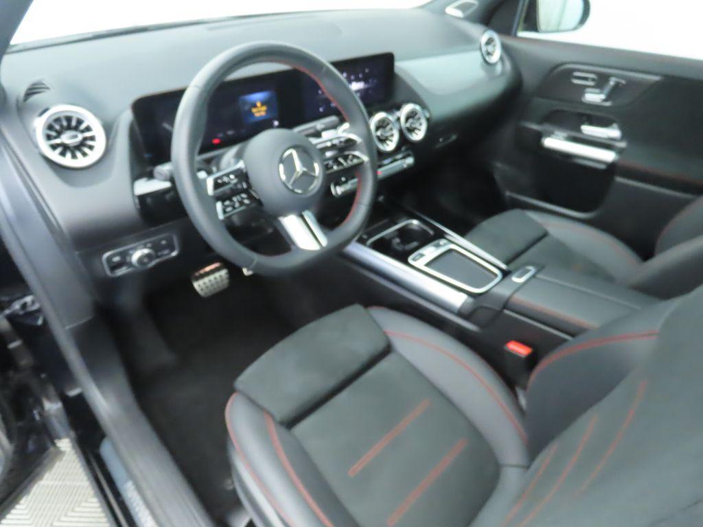 used 2025 Mercedes-Benz GLA 250 car, priced at $38,993