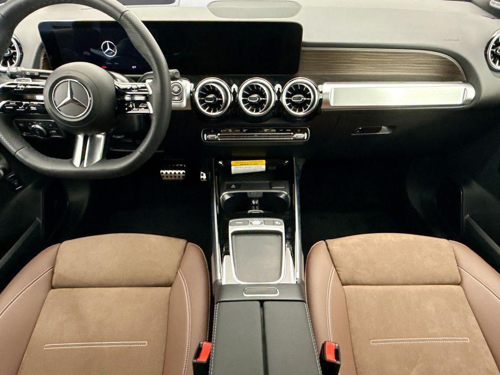 new 2026 Mercedes-Benz GLB 250 car, priced at $61,107