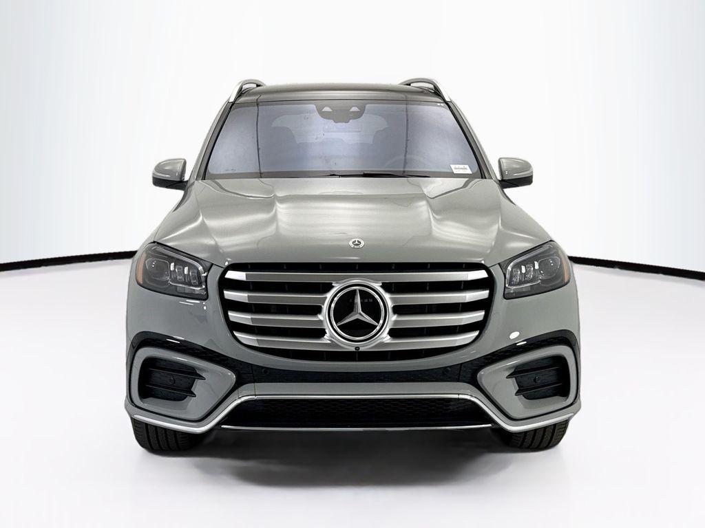 new 2026 Mercedes-Benz GLS 580 car, priced at $126,250