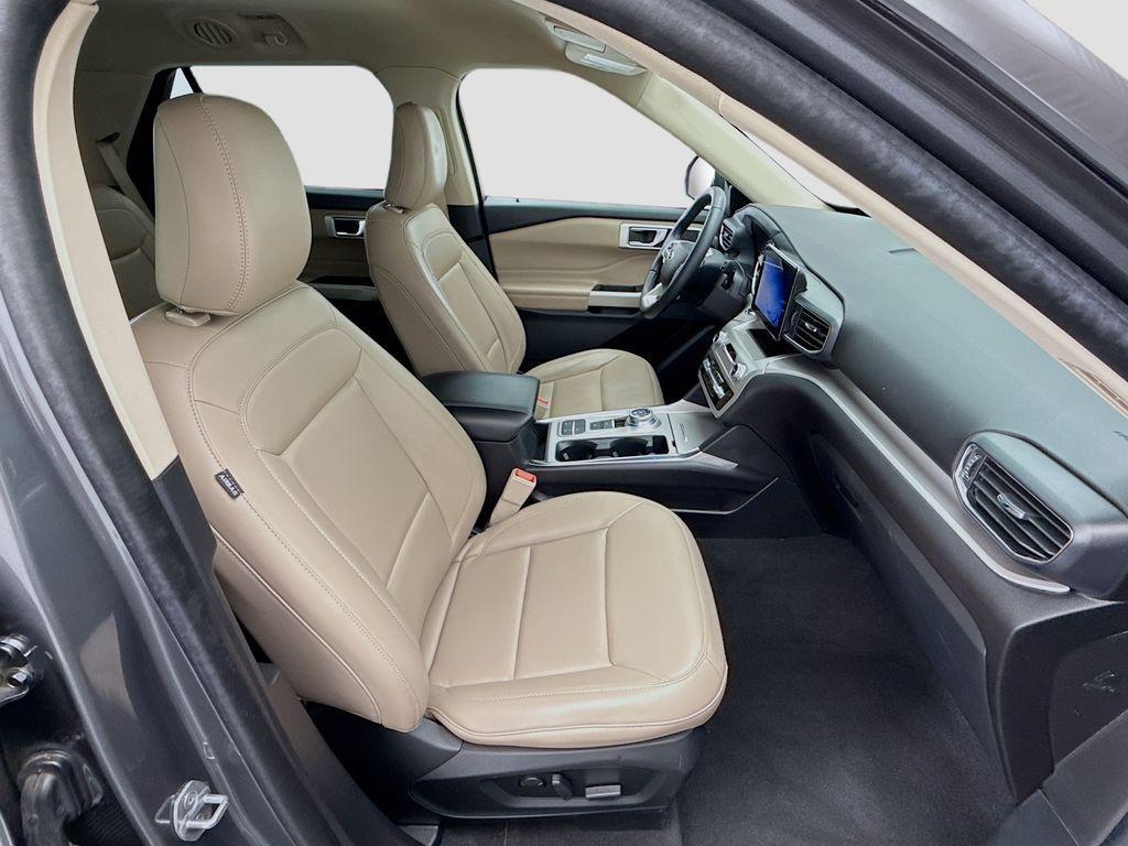 used 2022 Ford Explorer car, priced at $24,000