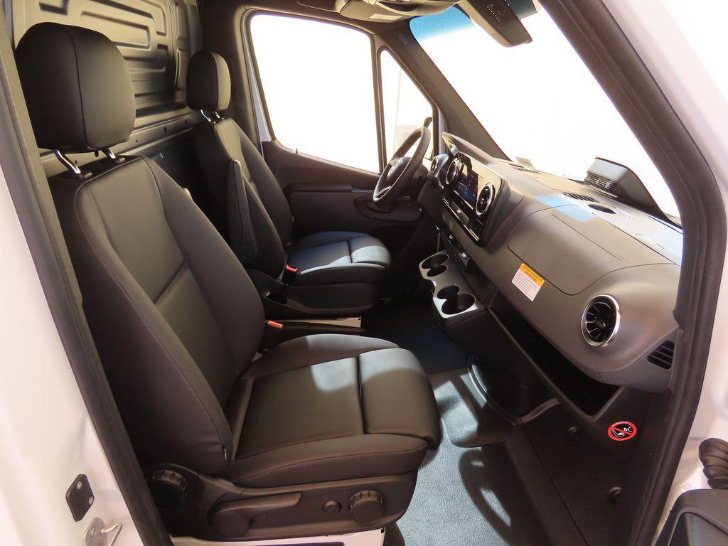 new 2026 Mercedes-Benz Sprinter 2500 car, priced at $66,589