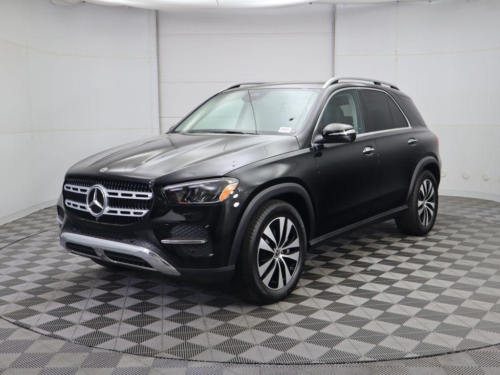 new 2025 Mercedes-Benz GLE 450 car, priced at $75,720