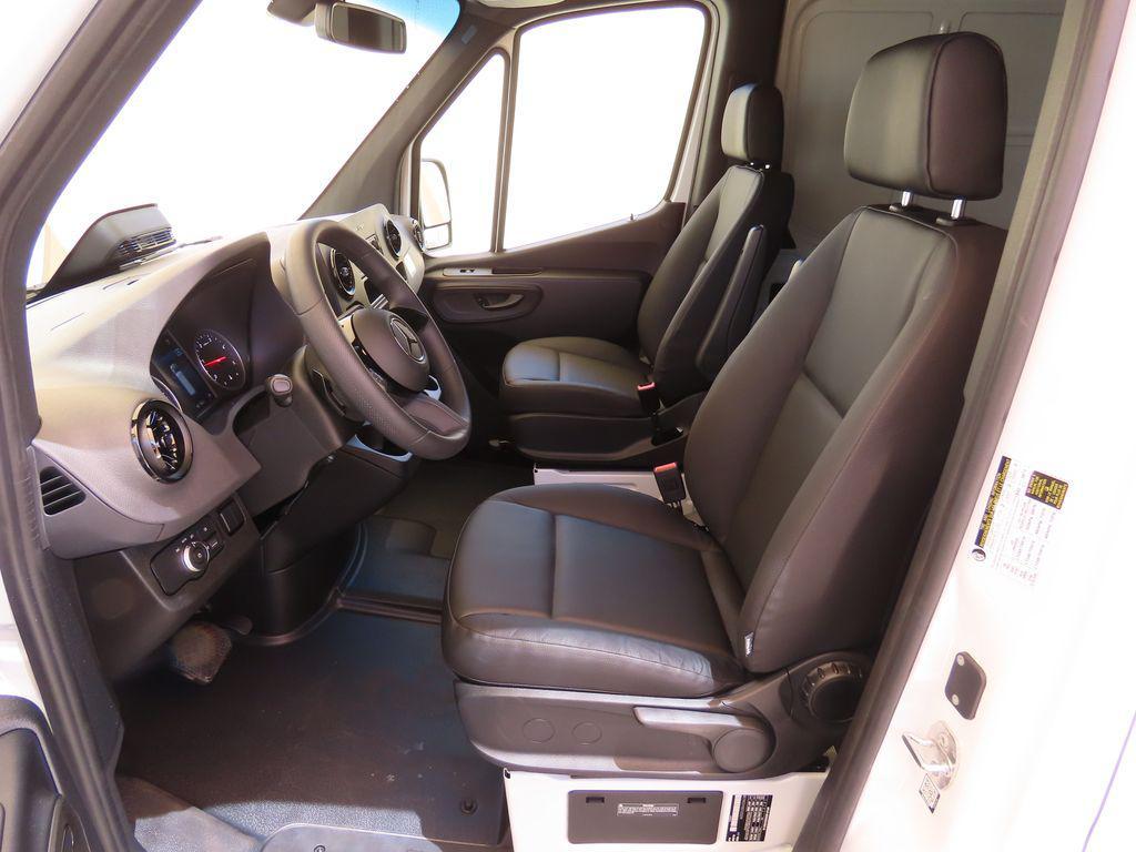 new 2025 Mercedes-Benz Sprinter 2500 car, priced at $63,047