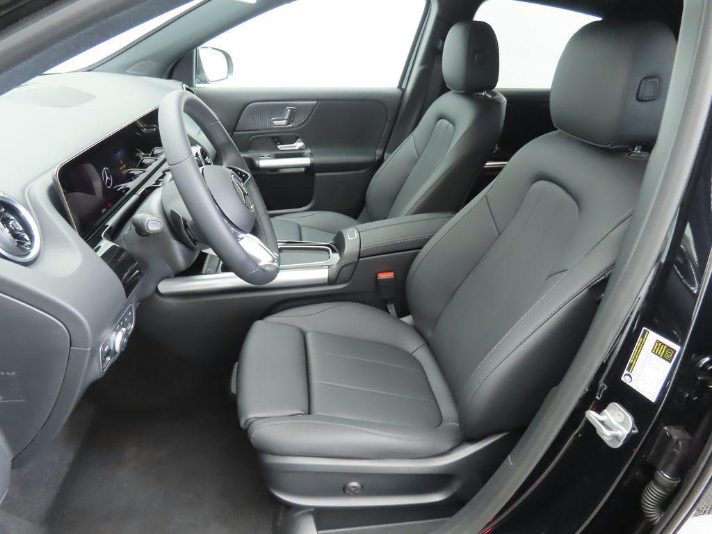 used 2025 Mercedes-Benz GLA 250 car, priced at $34,609