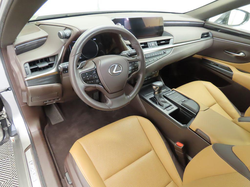 used 2019 Lexus ES 350 car, priced at $32,522